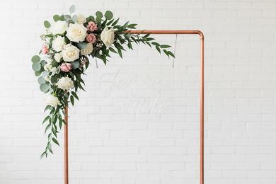 Styling the Stand: How to Display Your Wedding Signs